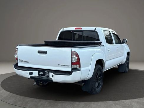 Used 2015 Toyota Tacoma PreRunner image 4