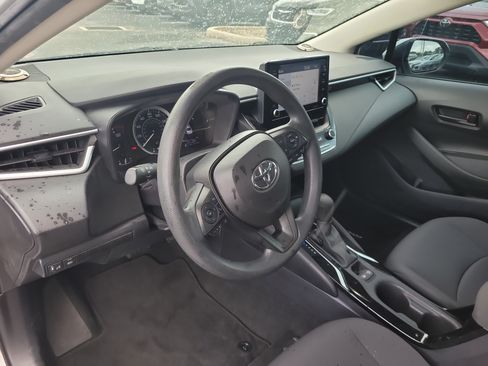 Used 2022 Toyota Corolla LE FWD image 18