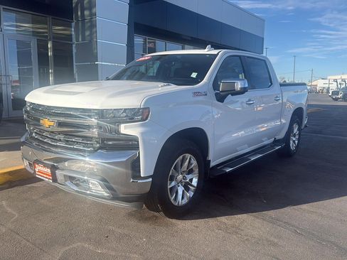 Used 2020 Chevrolet Silverado 1500 LTZ w/ LTZ Premium Package image 11