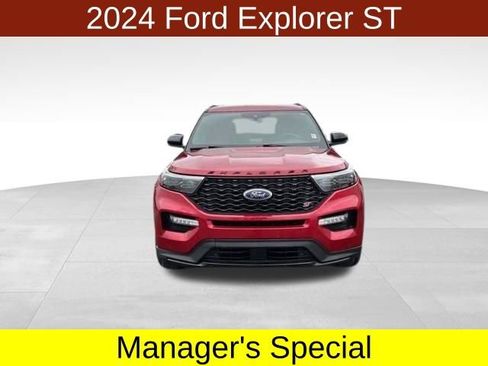 Used 2024 Ford Explorer ST w/ Equipment Group 401A AWD/4WD image 2