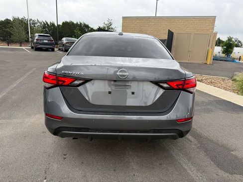 Used 2025 Nissan Sentra SV FWD image 5