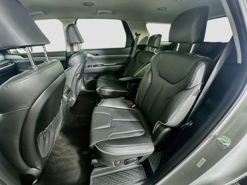 Used 2025 Hyundai Palisade SEL FWD image 29