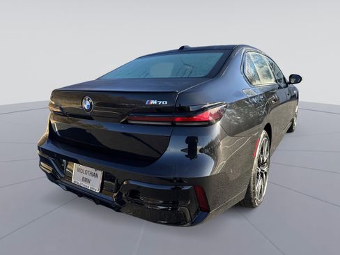 New 2026 BMW i7 M70 image 29