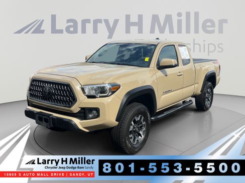 Used 2019 Toyota Tacoma TRD Off-Road w/ Technology Package AWD/4WD image 1