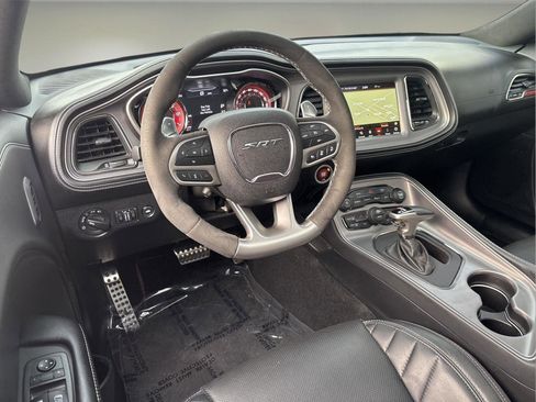 Used 2023 Dodge Challenger SRT Hellcat image 2