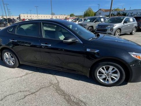 Used 2016 Kia Optima LX image 3
