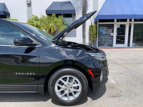 Used 2024 Chevrolet Equinox LT FWD image 34