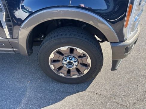 Used 2023 Ford F250 King Ranch image 7