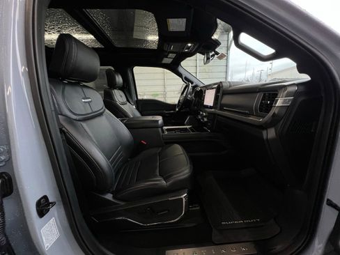 Used 2025 Ford F350 Platinum image 17