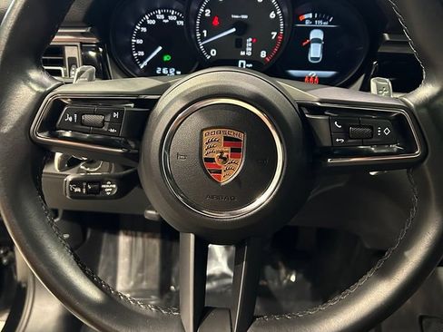Used 2023 Porsche Macan S AWD/4WD image 16