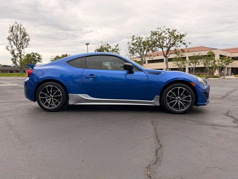 Used 2017 Subaru BRZ Limited w/ Popular Package #3 RWD image 3