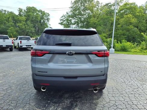 Used 2023 Chevrolet Traverse LT FWD image 8