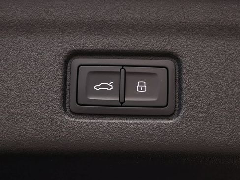 New 2027 Audi Q6 e-tron Premium AWD/4WD image 37