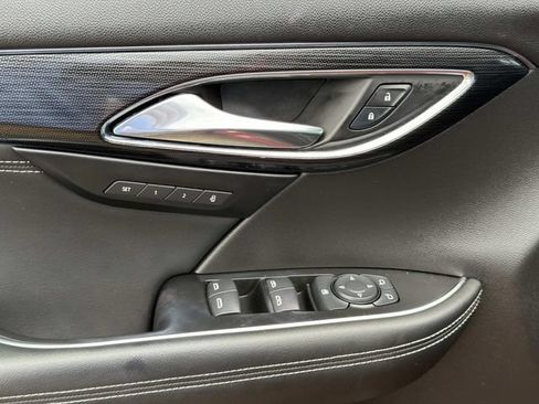 Used 2023 Buick Envision Essence FWD image 25