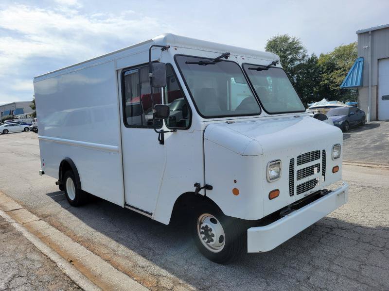Used 2016 Ford E-350 and Econoline 350 Super Duty w/ A/C Prep Package RWD image 18