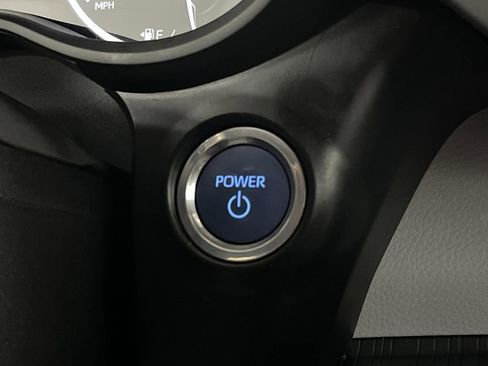 Used 2024 Toyota Sienna XSE image 24