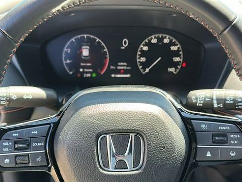 Used 2025 Honda HR-V Sport image 11