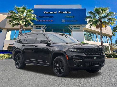 Certified 2025 Jeep Grand Cherokee L Limited w/ Luxury Tech Group II image 2