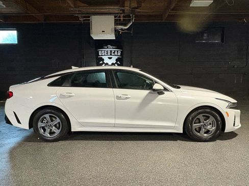 Used 2022 Kia K5 LXS FWD image 7