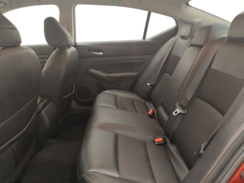 Used 2021 Nissan Altima 2.5 SR w/ SR Premium Package FWD image 18