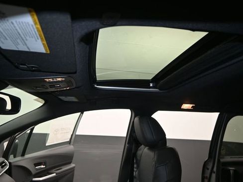 New 2026 Toyota Sienna Limited FWD image 9