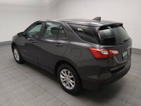 Used 2021 Chevrolet Equinox LS AWD/4WD image 3