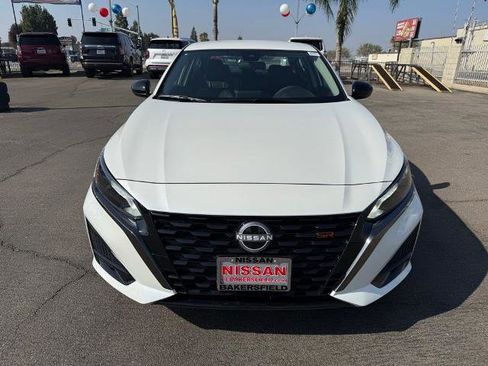 New 2025 Nissan Altima 2.5 SR image 2