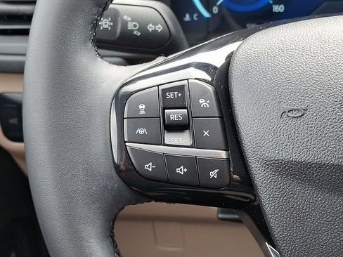 Used 2022 Ford Escape SEL w/ Technology Package AWD/4WD image 21