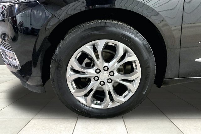 Used 2020 Buick Enclave Avenir w/ Avenir Technology Package AWD/4WD image 11