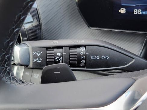 New 2026 Chevrolet Equinox LT w/ Convenience Package II AWD/4WD image 14