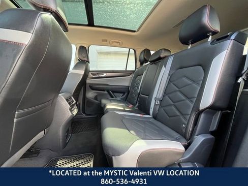 Used 2024 Volkswagen Atlas Peak Edition SEL image 13