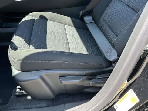 New 2026 Chevrolet Equinox LT FWD image 16