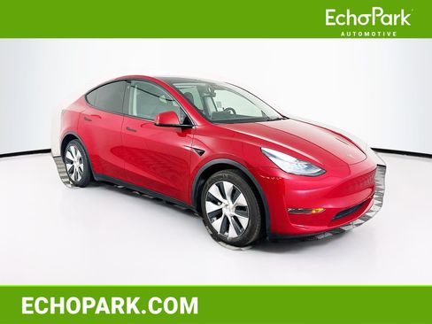 Used 2022 Tesla Model Y Long Range AWD/4WD image 1