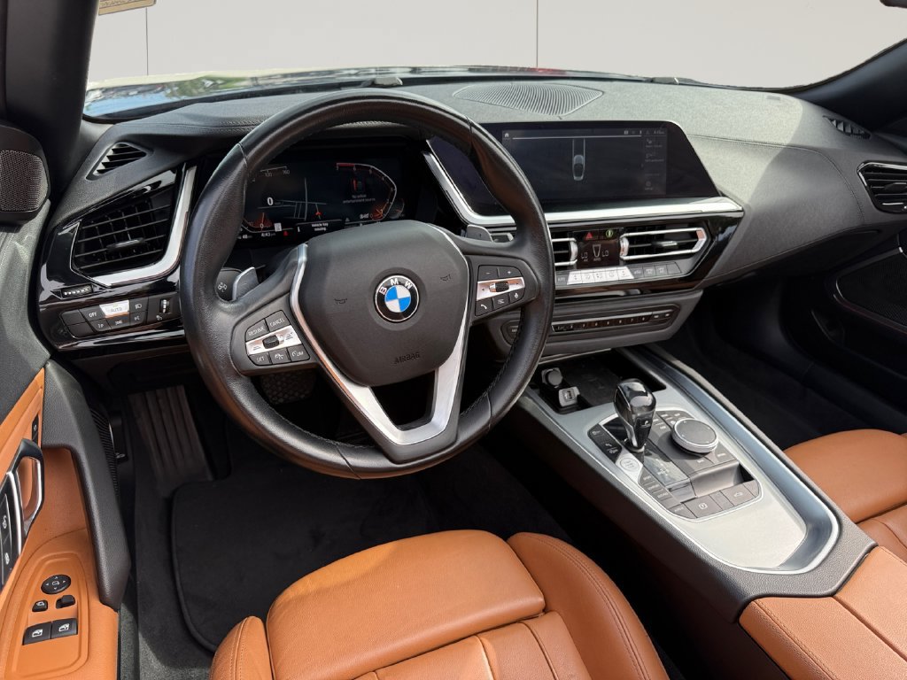 Used 2021 BMW Z4 sDrive30i w/ Convenience Package RWD image 15