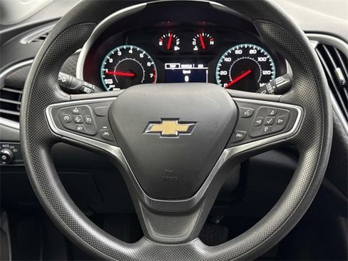 Used 2023 Chevrolet Malibu LT image 12
