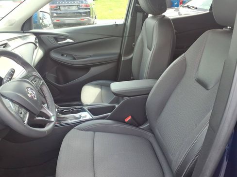 Used 2023 Buick Encore GX Preferred w/ Cold Weather Comfort Package AWD/4WD image 7