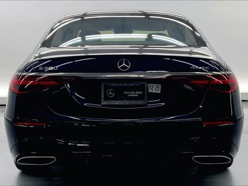 Used 2022 Mercedes-Benz S 500 4MATIC image 3