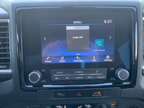 Used 2024 Nissan Frontier SV w/ SV Convenience Package image 19