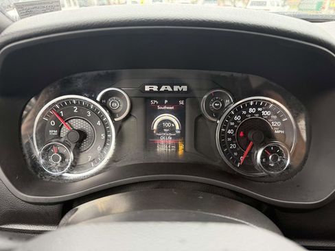 Certified 2024 RAM 2500 Big Horn AWD/4WD image 24