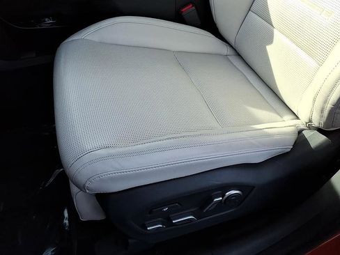 Used 2024 Hyundai Santa Fe Calligraphy AWD/4WD image 17
