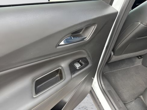Used 2022 Chevrolet Equinox Premier AWD/4WD image 16