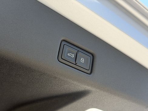 Used 2026 Audi Q5 Premium AWD/4WD image 12