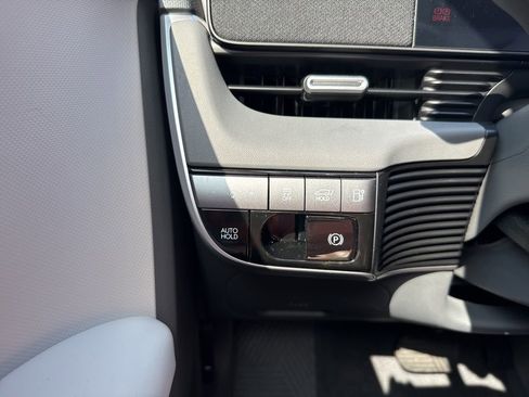 New 2025 Hyundai Ioniq 5 SEL image 34