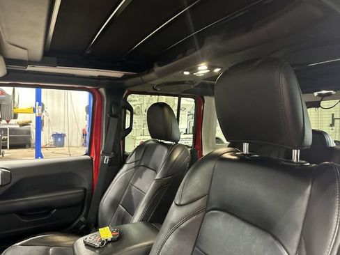 Used 2021 Jeep Wrangler Unlimited Sahara AWD/4WD image 20