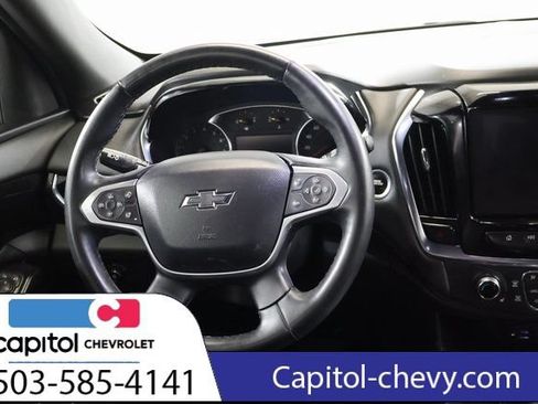 Used 2023 Chevrolet Traverse RS w/ LPO, Cargo Package AWD/4WD image 18