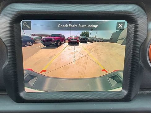 Used 2022 Jeep Gladiator Mojave w/ Cold Weather Group AWD/4WD image 21