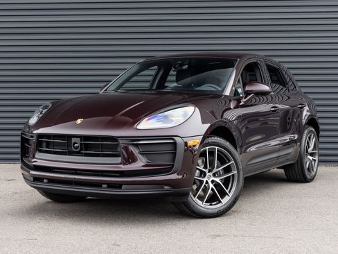 New 2026 Porsche Macan image 1