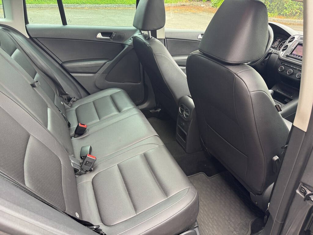Used 2016 Volkswagen Tiguan SE AWD/4WD image 20