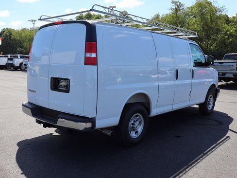 New 2025 Chevrolet Express 2500 w/ Driver Convenience Package RWD image 25
