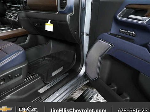 New 2026 Chevrolet Silverado 1500 High Country AWD/4WD image 24